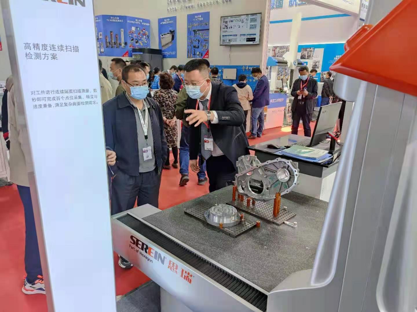 多年持續(xù)熱銷(xiāo)的經(jīng)典三坐標(biāo)測(cè)量機(jī)——思瑞CROMA(圖1)