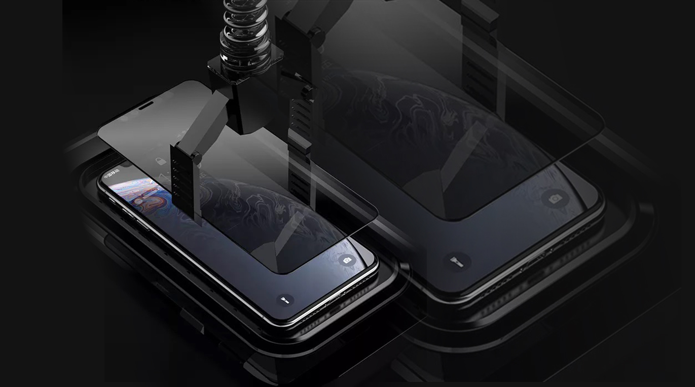 手機自動貼膜設(shè)備，為出廠手機“穿”上保護罩